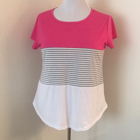 Tops - NWOT Tee